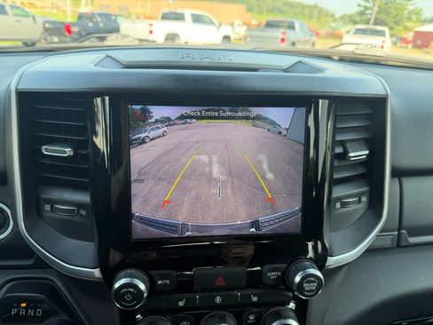 Used 2022 RAM 1500 Big Horn AWD/4WD image 31