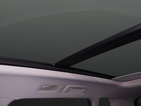 Certified 2023 Volkswagen Taos SE w/ Panoramic Sunroof Package FWD image 28