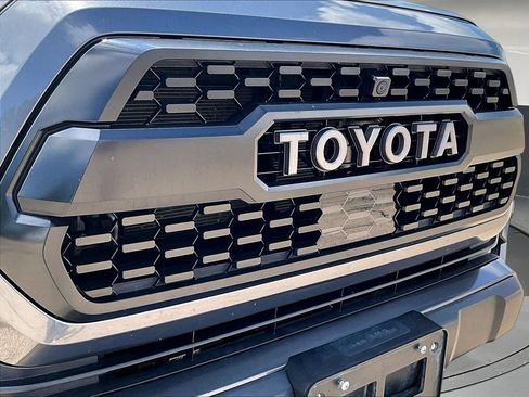 Used 2021 Toyota Tacoma TRD Pro AWD/4WD image 33