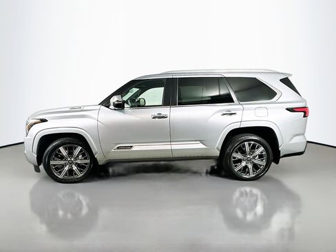 Used 2026 Toyota Sequoia Capstone AWD/4WD image 4