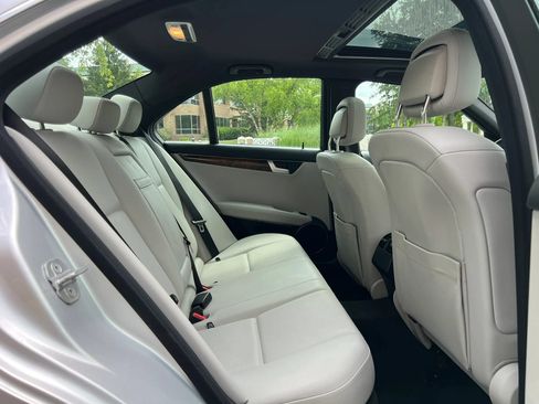 Used 2013 Mercedes-Benz C 250 Sedan w/ Multimedia Pkg image 21