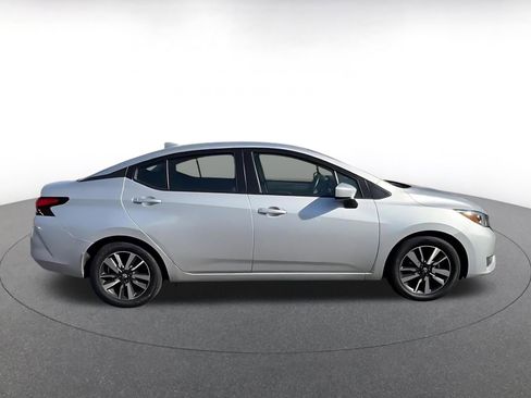 Used 2025 Nissan Versa SV image 16