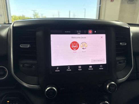 Used 2022 RAM 1500 Big Horn AWD/4WD image 36