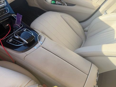 Used 2018 Mercedes-Benz E 300 4MATIC image 9