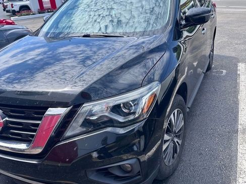 Used 2017 Nissan Pathfinder SV AWD/4WD image 11