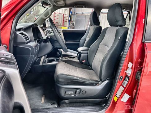 Used 2019 Toyota 4Runner SR5 image 12