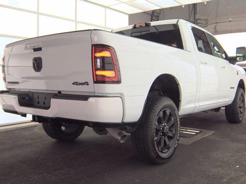 Used 2024 RAM 2500 Laramie w/ Night Edition AWD/4WD image 4