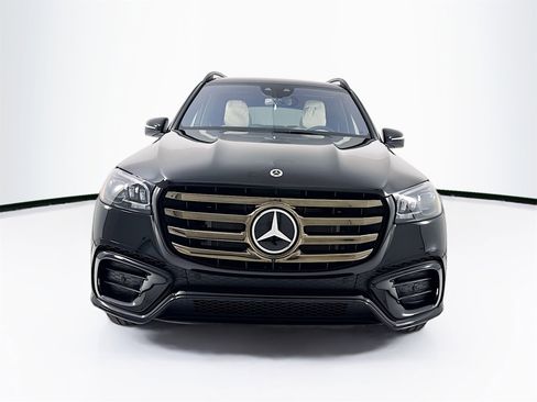 New 2026 Mercedes-Benz GLS 580 4MATIC image 2