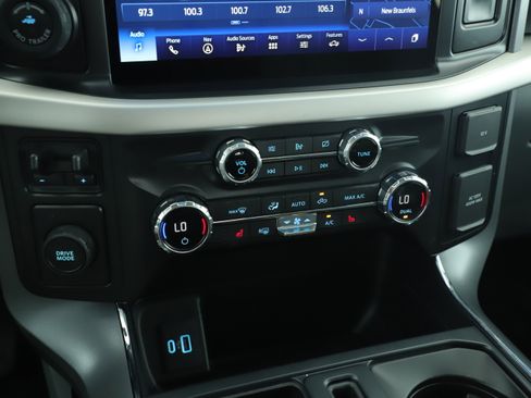 Used 2021 Ford F150 XLT w/ Equipment Group 302A High image 21