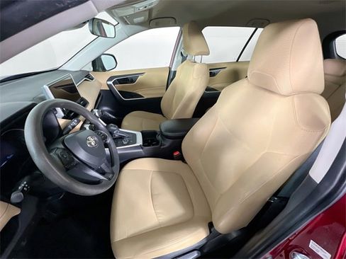 Used 2023 Toyota RAV4 LE image 21