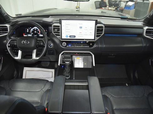 Used 2024 Toyota Tundra Platinum AWD/4WD image 24