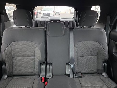 Used 2018 Ford Explorer XLT image 14