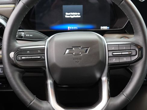 Used 2023 Chevrolet Colorado ZR2 w/ ZR2 Convenience Package III AWD/4WD image 27