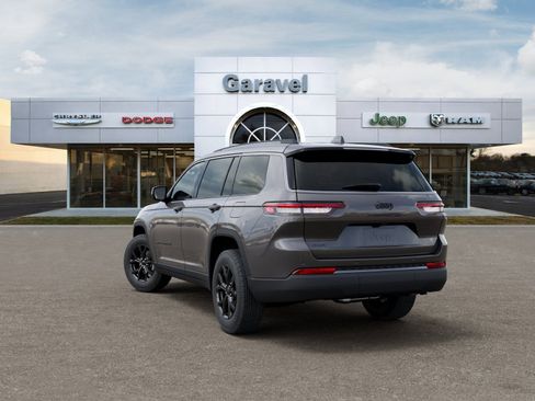 New 2026 Jeep Grand Cherokee L 4WD image 3