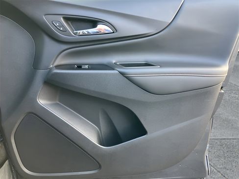 Used 2022 Chevrolet Equinox Premier w/ LPO, Floor Liner Package image 44