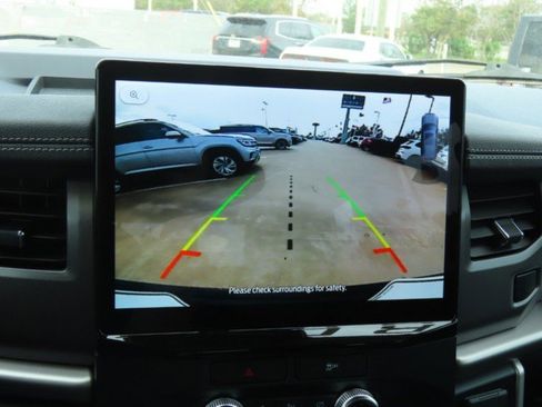 Used 2022 Ford Expedition Max XLT image 32