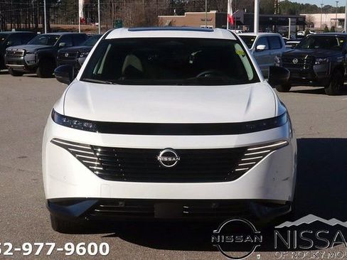 New 2026 Nissan Murano Platinum image 2