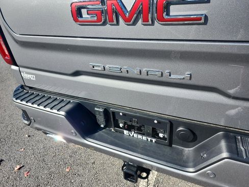 Certified 2024 GMC Sierra 1500 Denali image 4