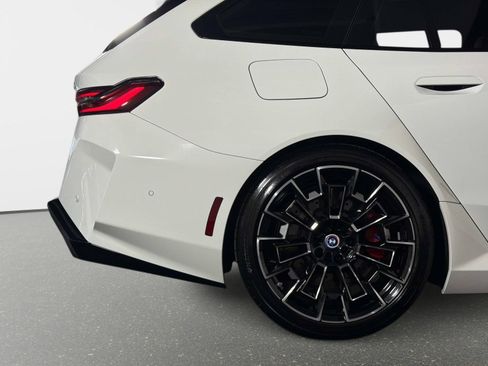 Used 2025 BMW M5 Touring AWD/4WD image 19