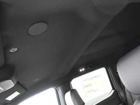 New 2025 Ford F150 Lariat w/ Equipment Group 502A High image 26