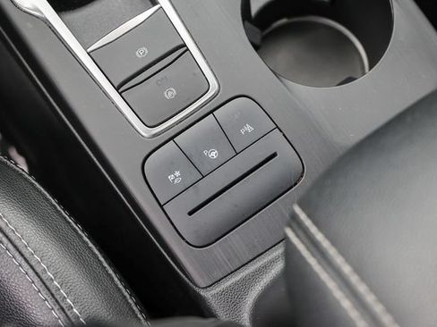 Used 2020 Ford Escape Titanium FWD image 14