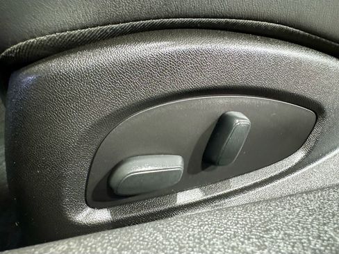 Used 2018 Chevrolet Camaro ZL1 image 19