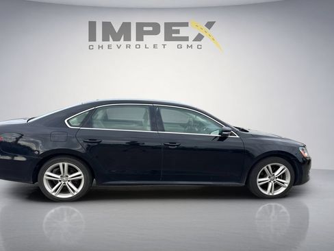 Used 2014 Volkswagen Passat 1.8T SE FWD image 6