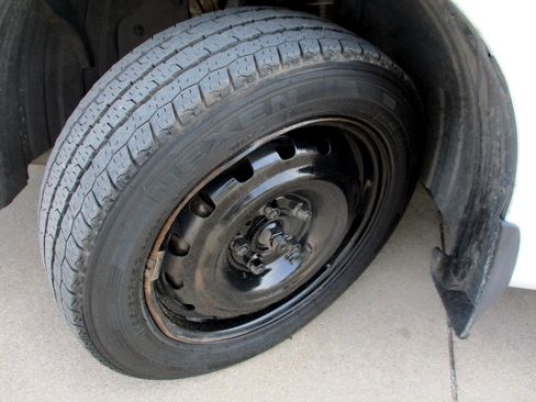 Used 2015 Nissan NV200 SV w/ Back Door Glass Package image 27