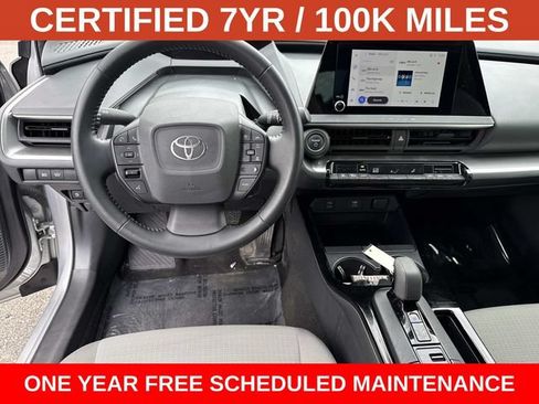 Used 2024 Toyota Prius LE FWD image 17