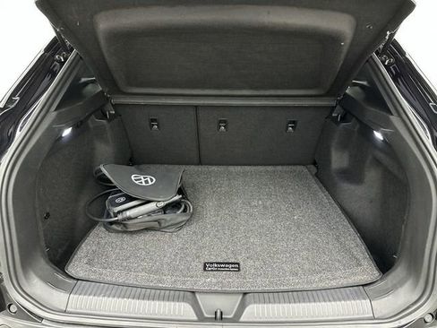 Certified 2024 Volkswagen ID.4 Pro AWD/4WD image 24