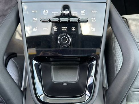 Certified 2026 Porsche Cayenne S AWD/4WD image 35