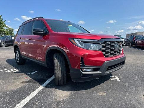 Used 2023 Honda Passport TrailSport image 13