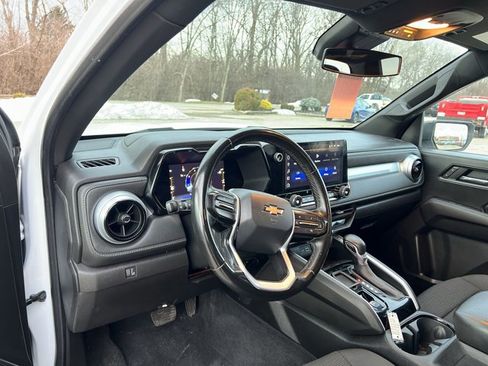 Used 2023 Chevrolet Colorado LT w/ LT Convenience Package image 10