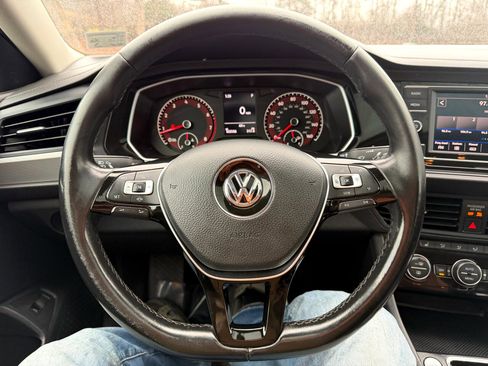 Used 2019 Volkswagen Jetta S image 12
