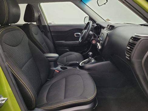 Used 2016 Kia Soul + FWD image 21