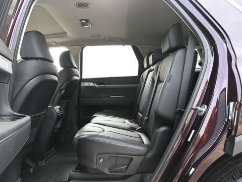 Used 2023 Hyundai Palisade SEL AWD/4WD image 19