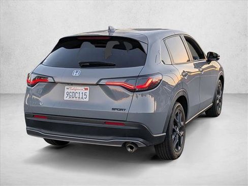 Used 2023 Honda HR-V Sport image 5