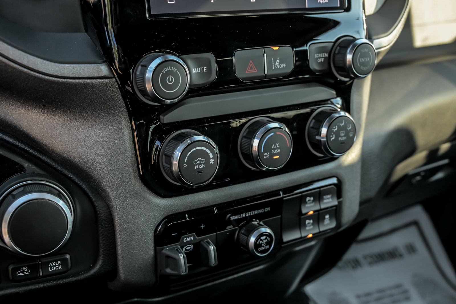 Used 2025 RAM 1500 Tradesman w/ Off Road Group AWD/4WD image 33