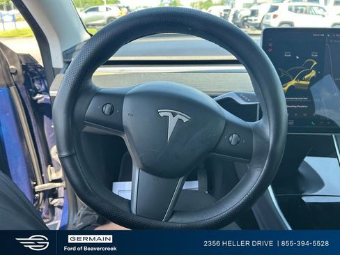 Used 2021 Tesla Model Y Long Range AWD/4WD image 22