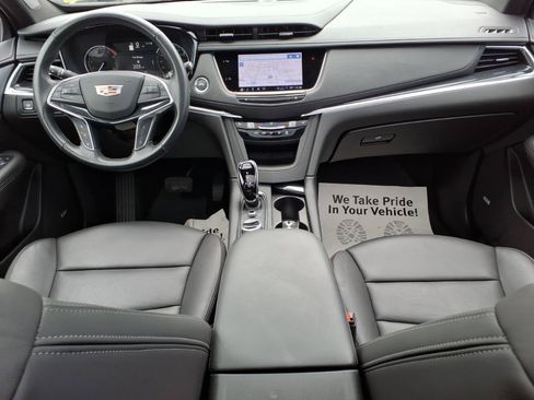 Certified 2023 Cadillac XT5 Premium Luxury AWD/4WD image 16