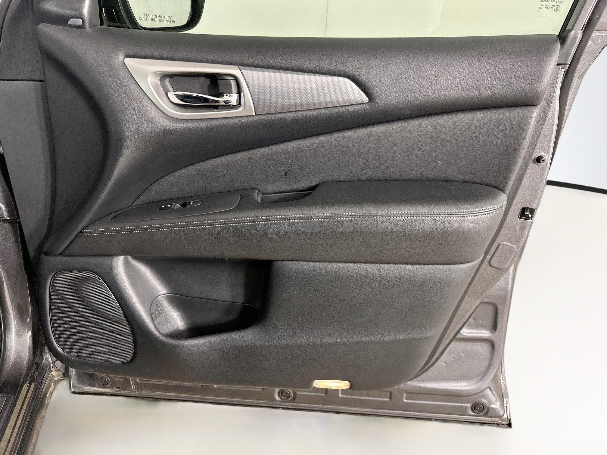 Used 2020 Nissan Pathfinder SL AWD/4WD image 35