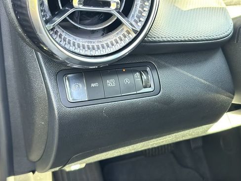 Used 2025 Chevrolet Equinox LT AWD/4WD image 14