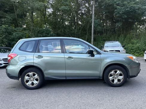 Used 2014 Subaru Forester 2.5i AWD/4WD image 3