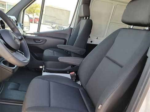 New 2026 Mercedes-Benz Sprinter 2500 image 16