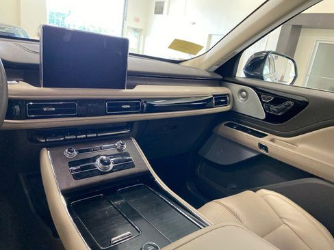 Certified 2023 Lincoln Aviator Grand Touring w/ Equipment Group 301A image 15