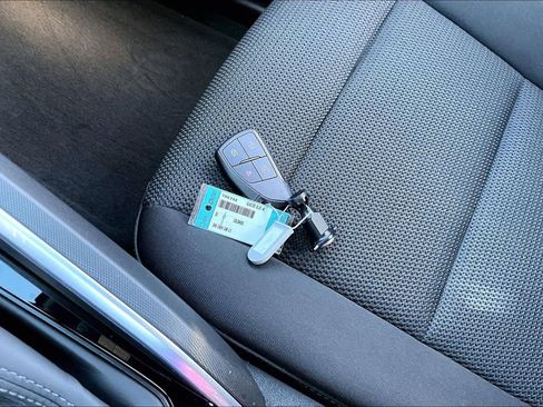 Certified 2023 Chevrolet Colorado LT w/ LT Convenience Package II image 30