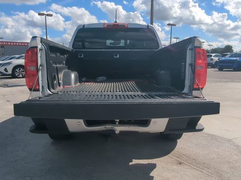 Used 2019 Chevrolet Colorado LT w/ LT Convenience Package image 14