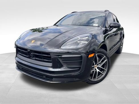 Used 2023 Porsche Macan AWD/4WD image 9