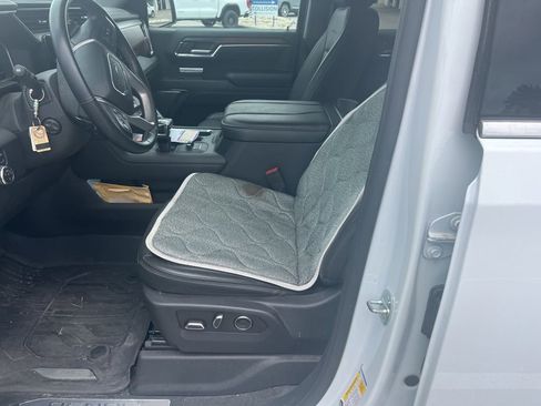 Used 2024 GMC Sierra 1500 Denali RWD image 17