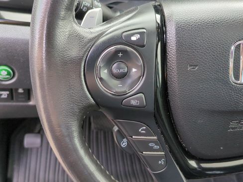 Used 2020 Honda Ridgeline RTL-E image 18